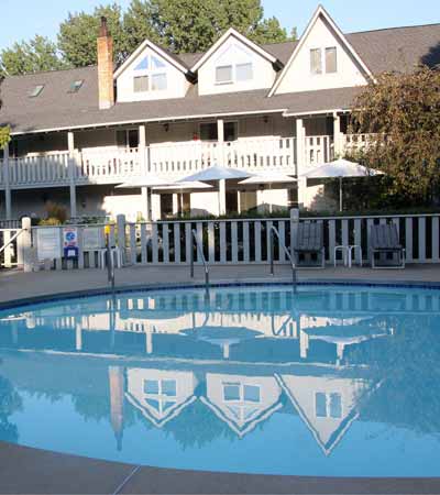 country house resort pool