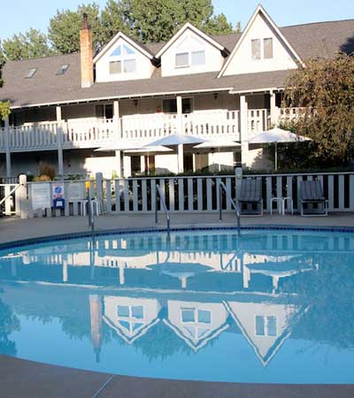 country house resort pool