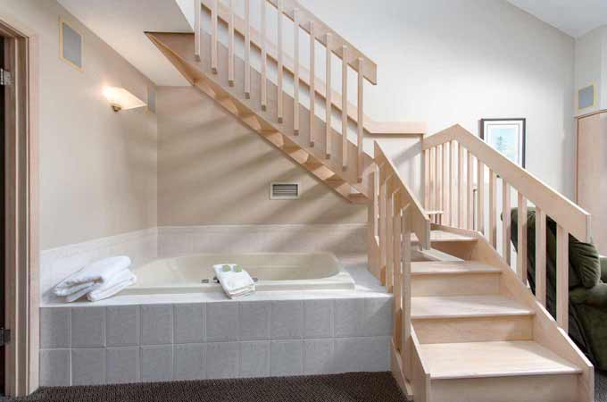 2nd Floor Water View Suite whirlpool & stairs mobile