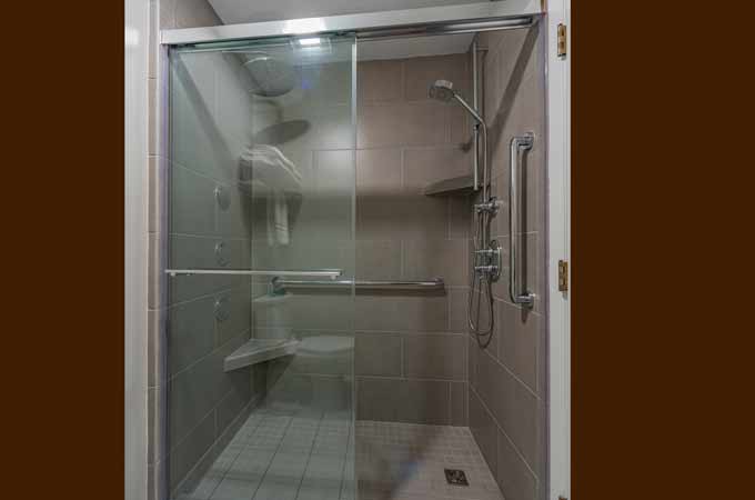 Whirlpool Waterview Suite Shower